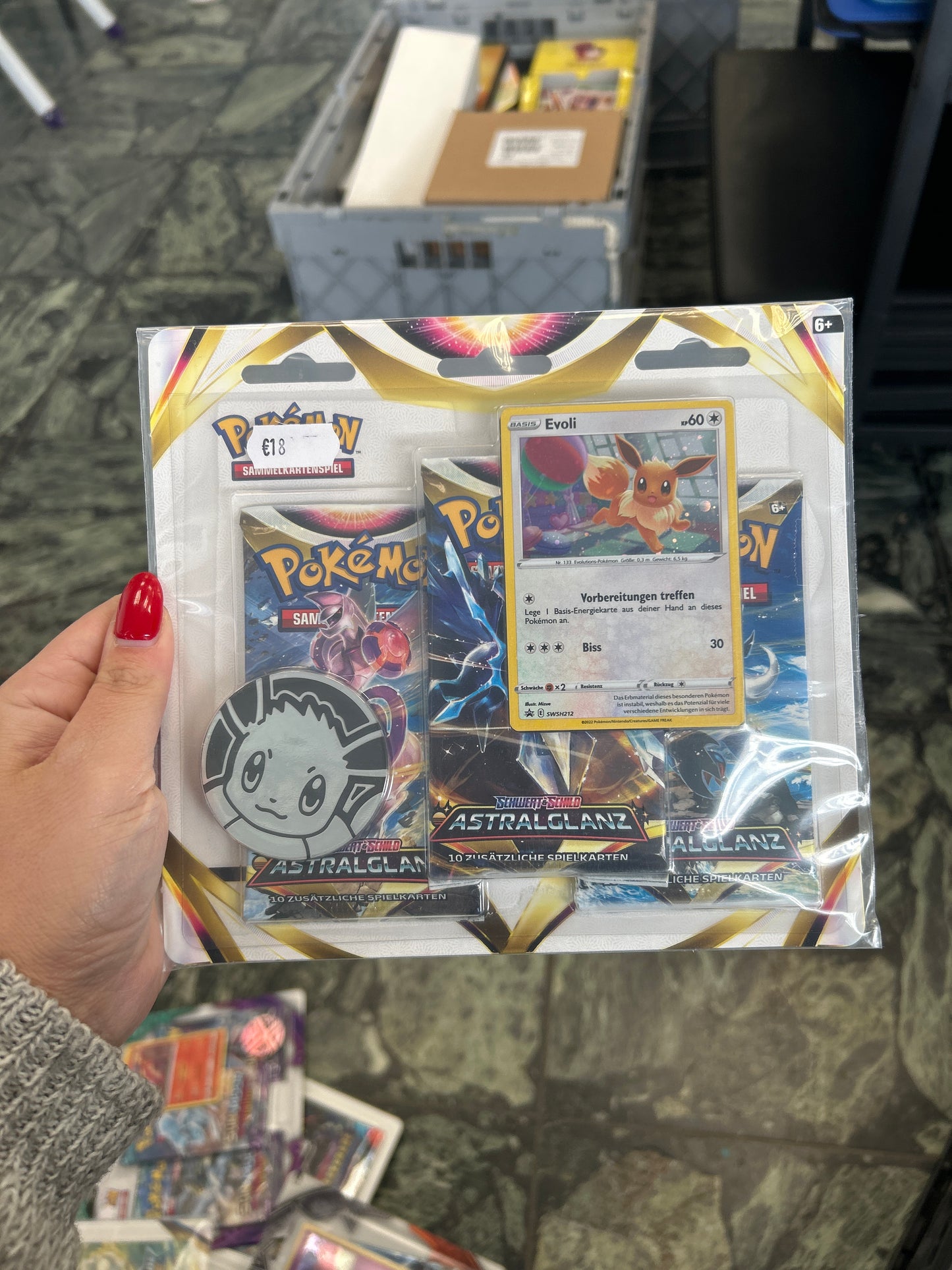 Pokémon 3 Blister Booster Schwert & Schild Astralglanz Evoli