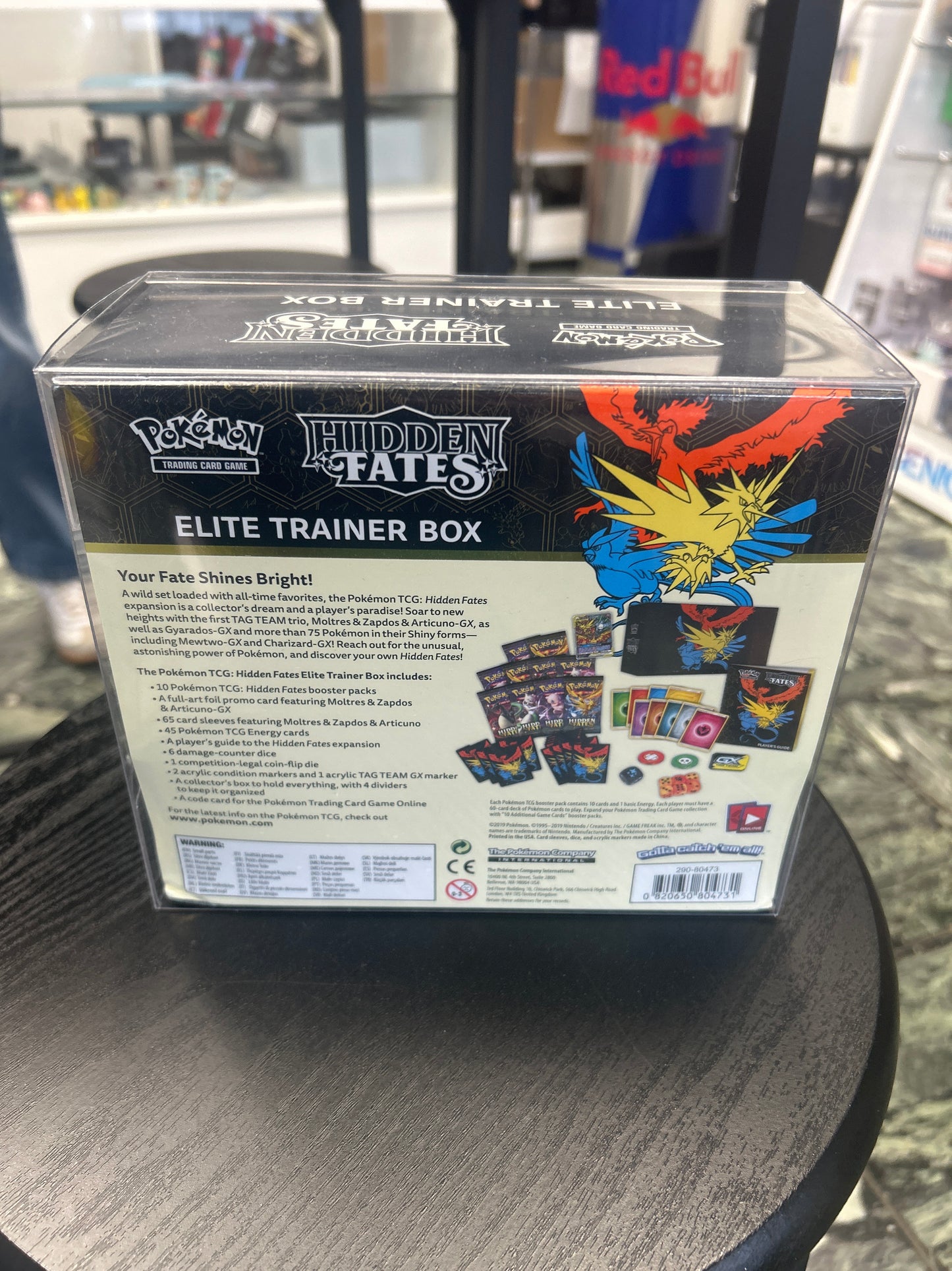 Pokémon hidden Fates Elite Trainer Box ovp