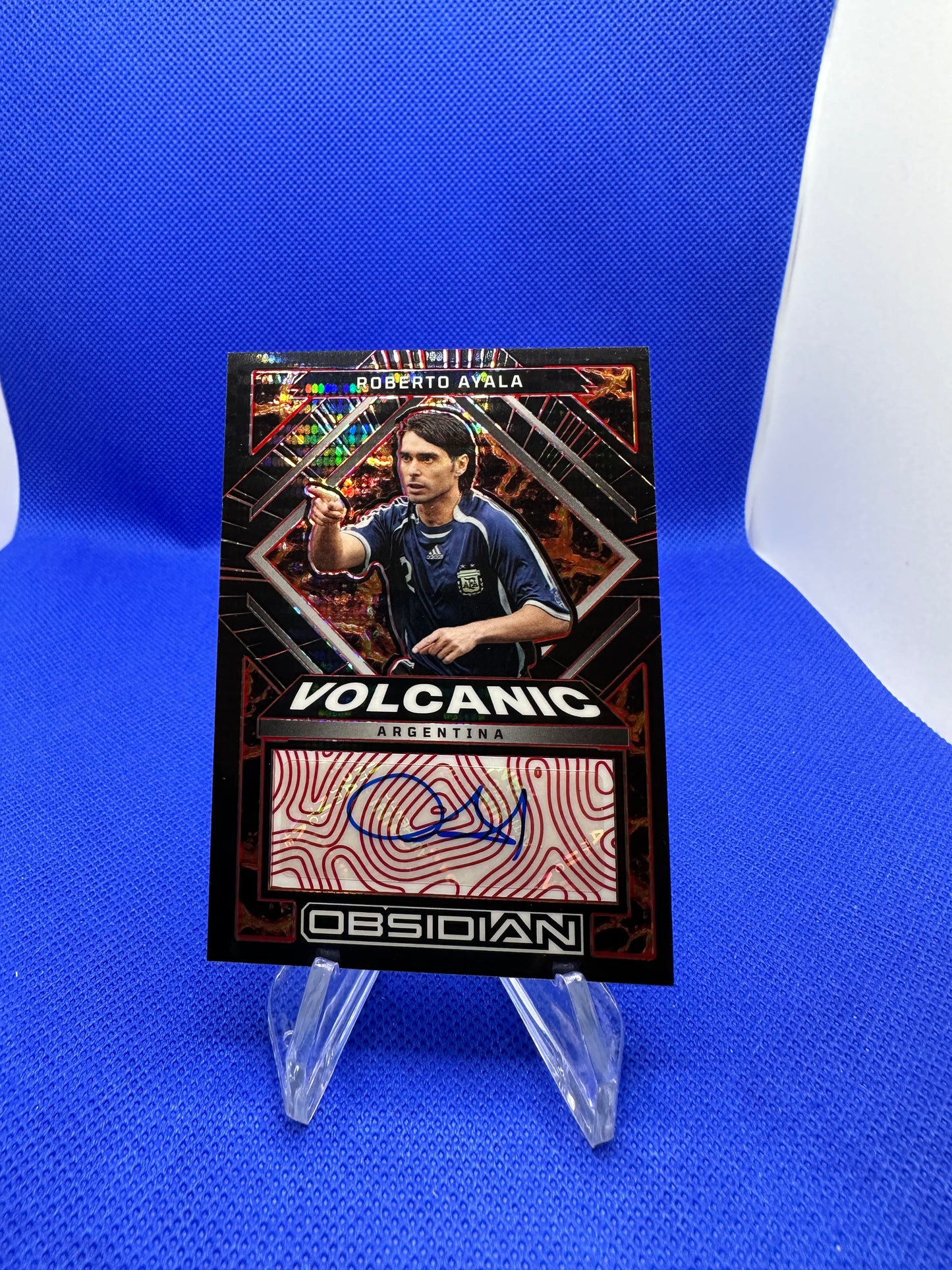 ROBERTO AYALA 2022-23 Panini Obsidian Red Pulsar Volcanic /44 Auto