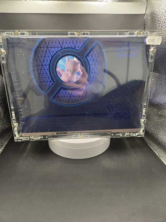 Pokémon Go Pokémon Center Elite Trainer Box Plus